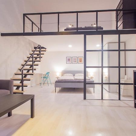 Industrial Double Loft Apartment Budapeste Exterior foto