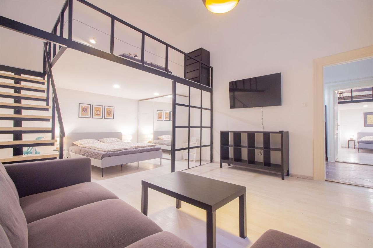 Industrial Double Loft Apartment Budapeste Exterior foto