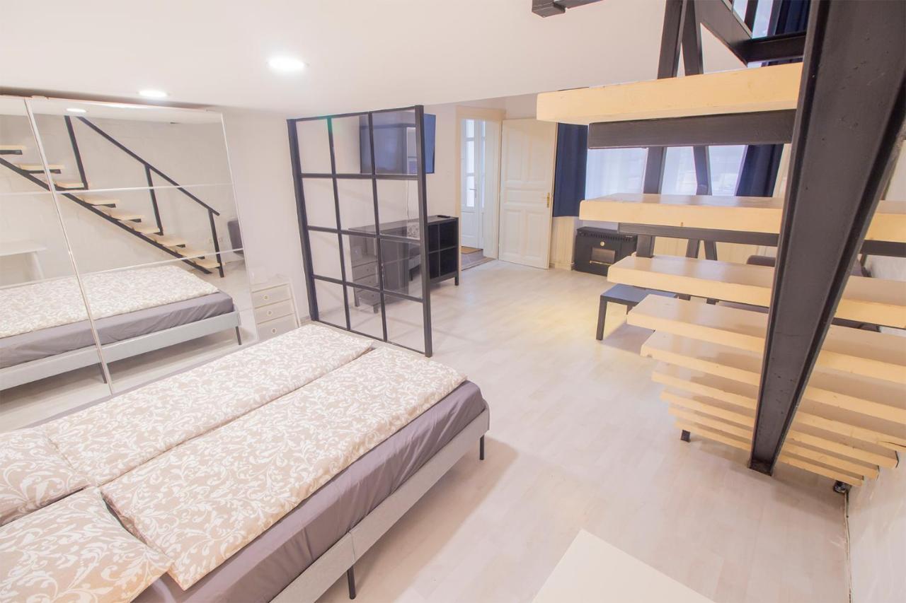 Industrial Double Loft Apartment Budapeste Exterior foto